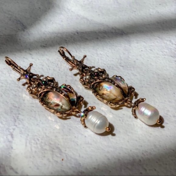 Anthropologie Beetle Pearl Earrings - Picture 4 of 7